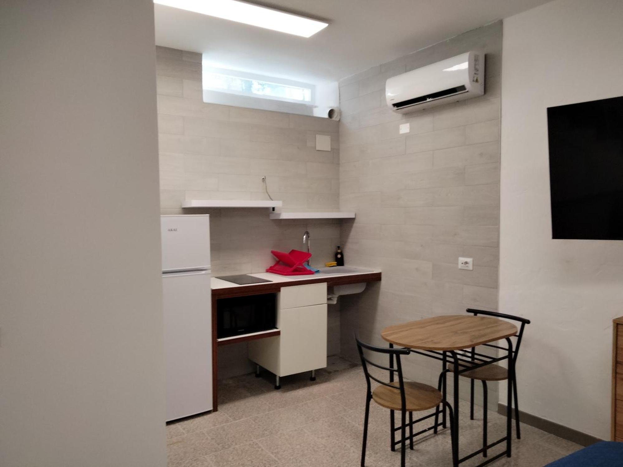 La Cantina Mini Appartamento Elmas Екстериор снимка